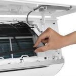 Máy lạnh AQUA Inverter 1 HP AQA-RUV10RB3