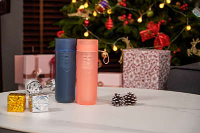 Nước tinh khiết với Bình nước cầm tay thể thao