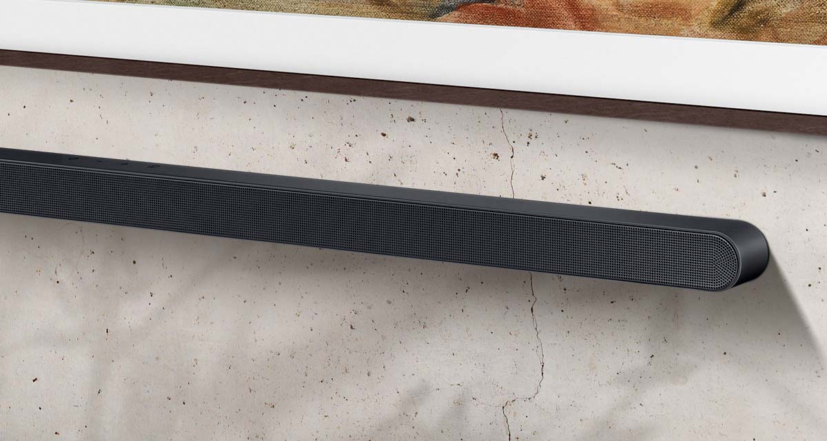 Loa thanh Samsung HW-S700D có thiết kế mỏng và gọn gàng