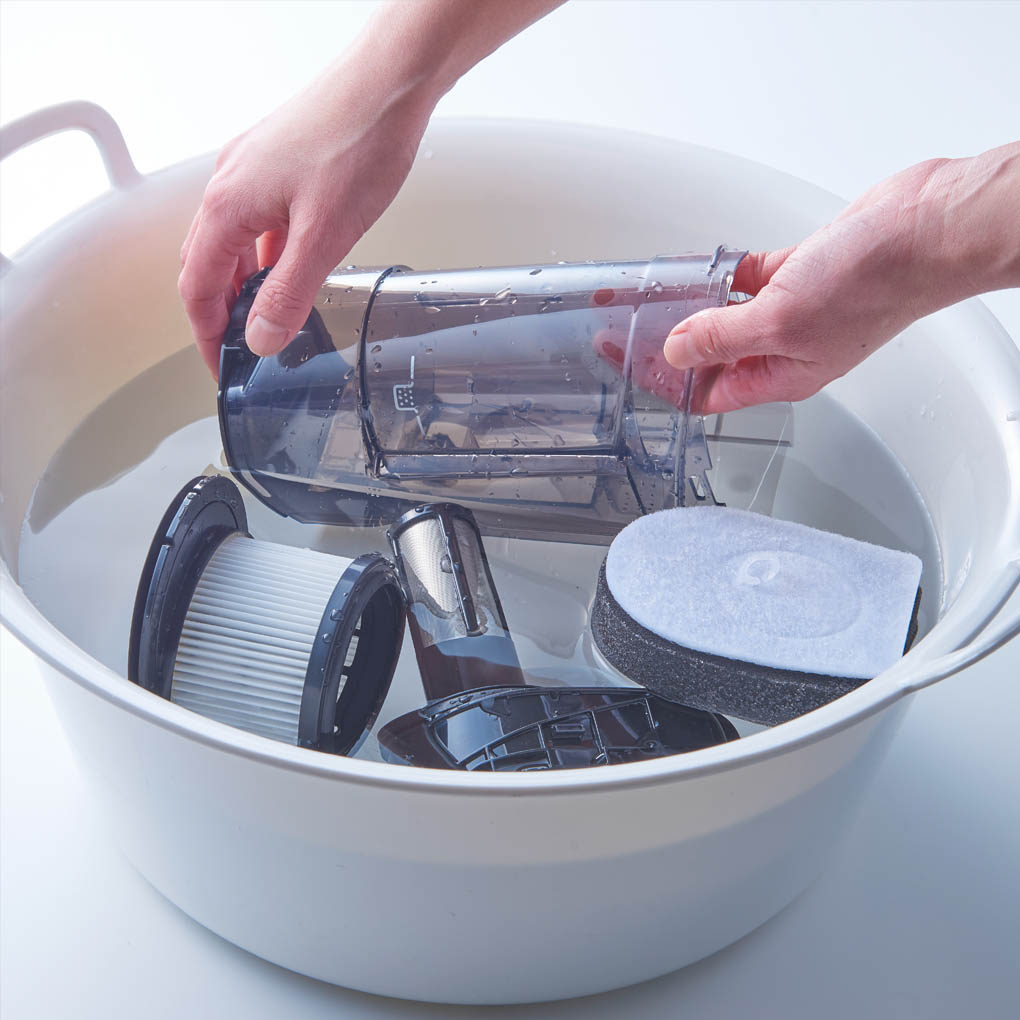 Hộp chứa bụi và bộ lọc tháo rời dễ dàng, vệ sinh nhanh chóng hơn 