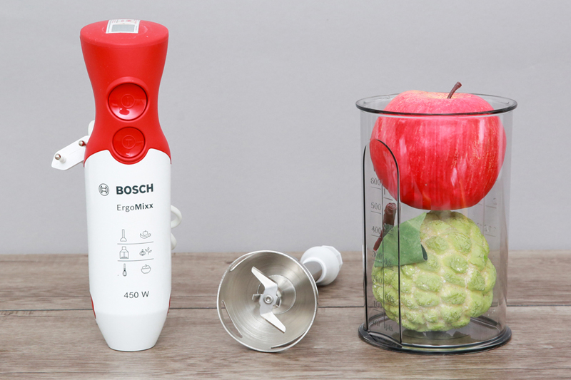 Kèm cốc đựng tiện lợi - Máy xay cầm tay Bosch MSM64110 450W