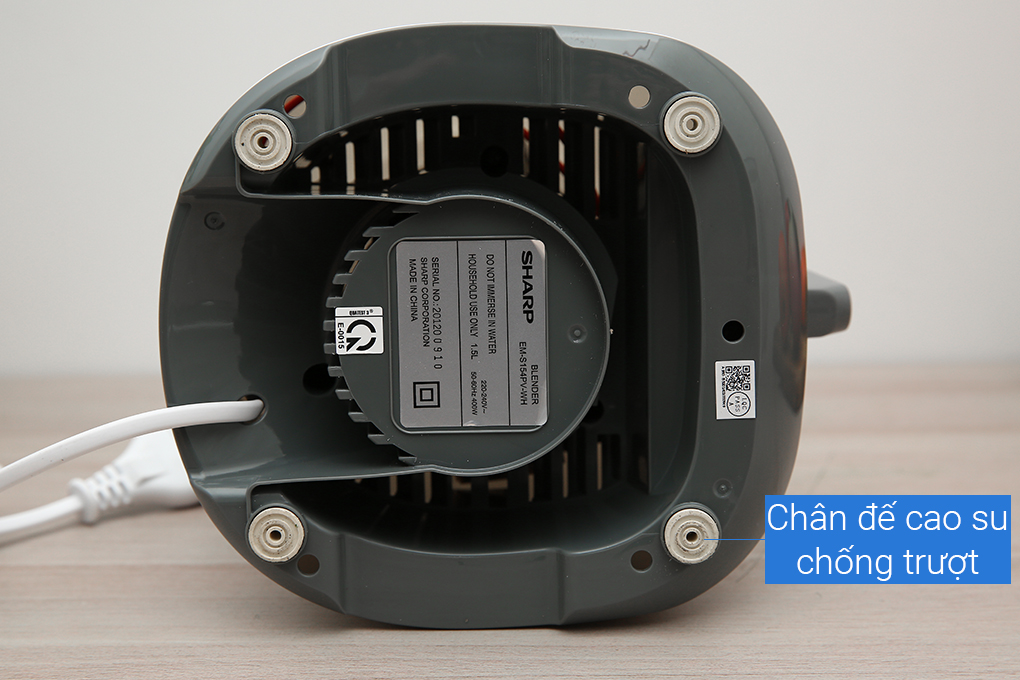 Chân đế chống trượt - Máy xay sinh tố Sharp EM-S154PV-WH
